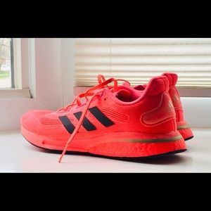 Adidas Women’s Supernova (Size 8)